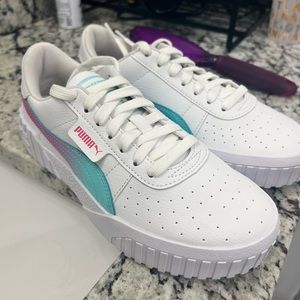 NWOT Girls Puma Tennis Shoes